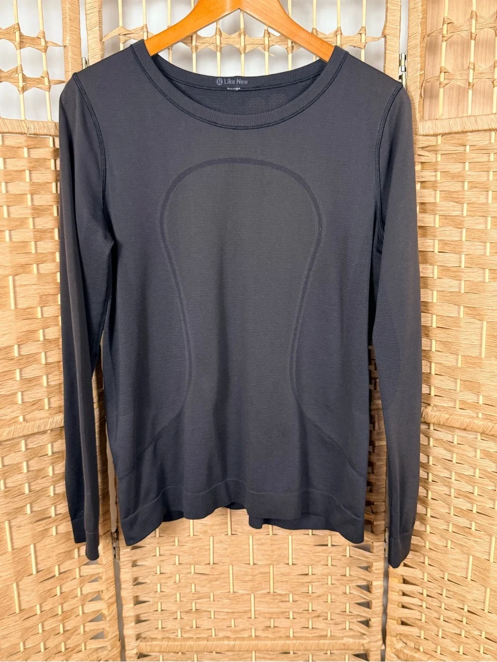 Lululemon Swiftly Tech Long Sleeve (Breeze) Relaxed Fit Black Size 10